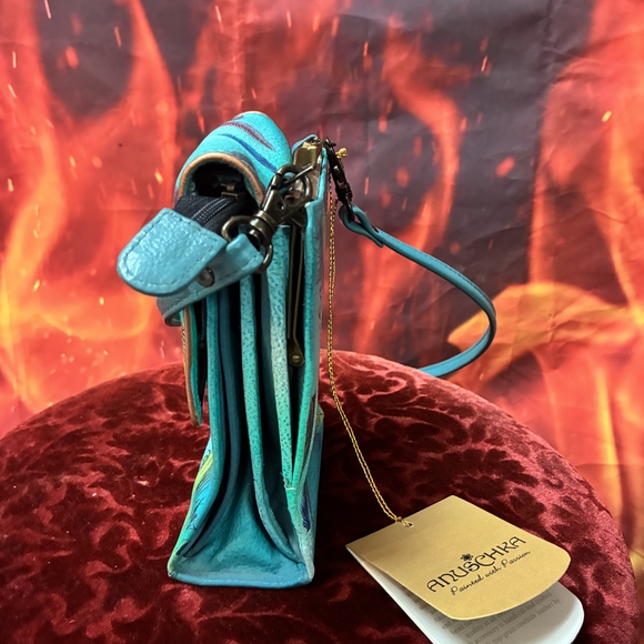 Anuschka Turquoise Feather Art Clutch - Picture 2 of 7